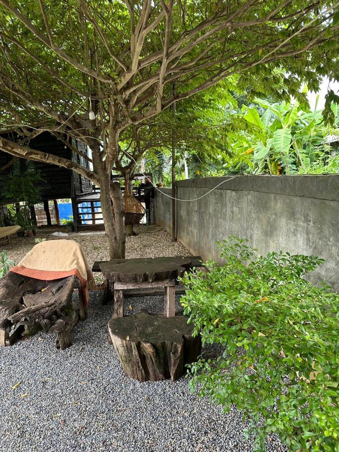 The Legend Homestay. Mae Ai Eksteriør billede