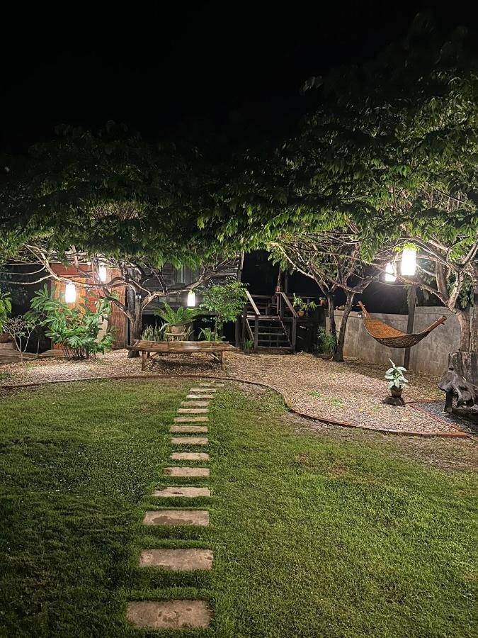 The Legend Homestay. Mae Ai Eksteriør billede