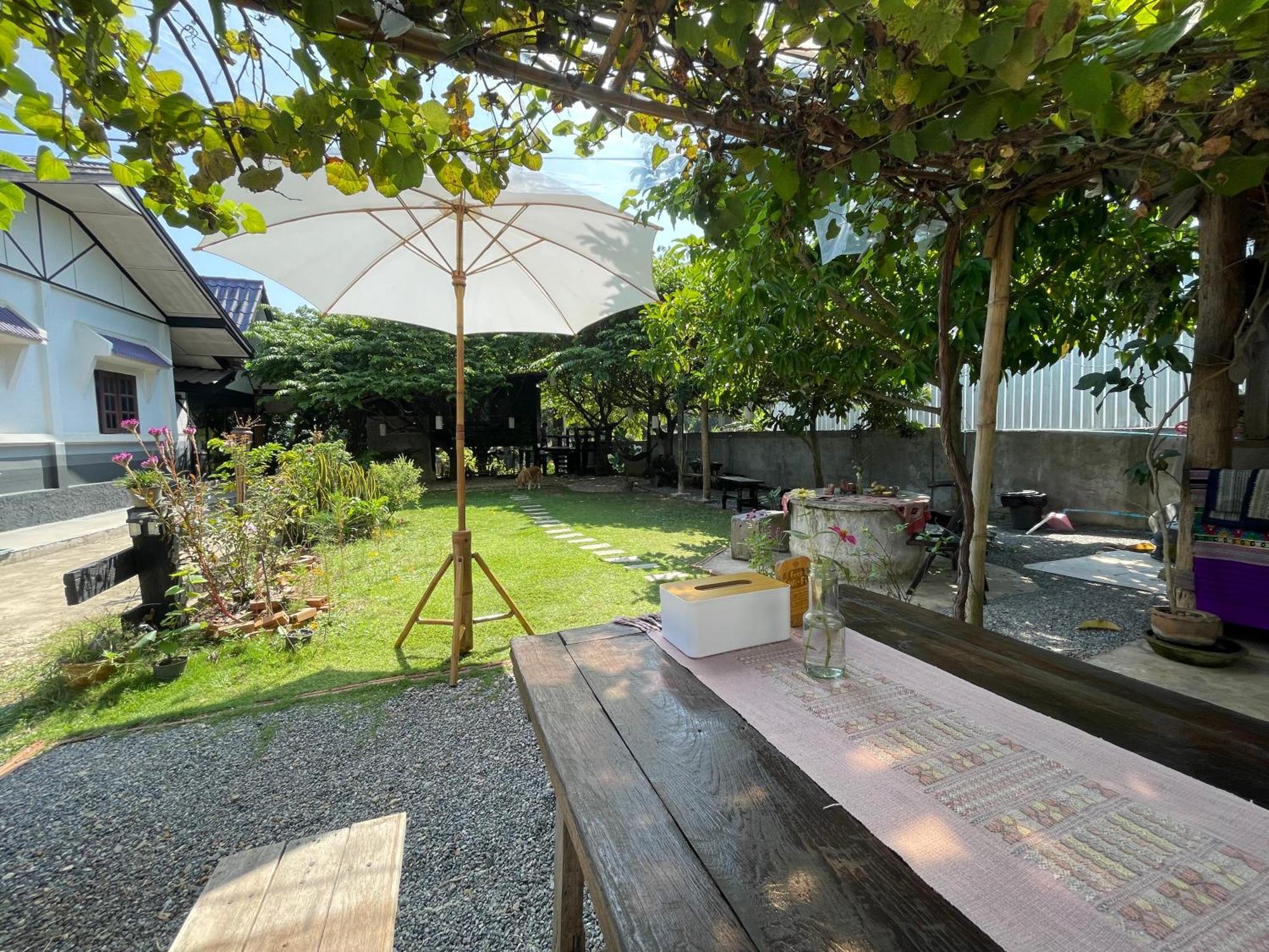 The Legend Homestay. Mae Ai Eksteriør billede